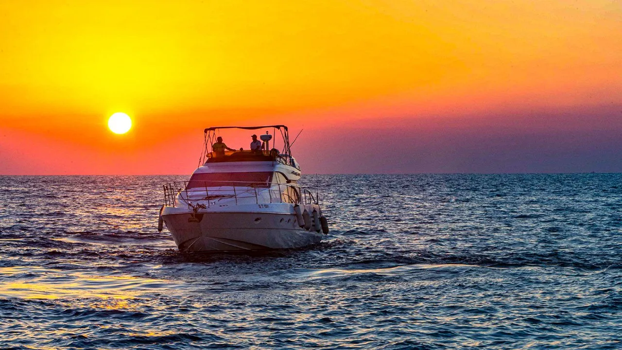 Sunset Yacht Experience in Dubai with Live BBQ & Beverages