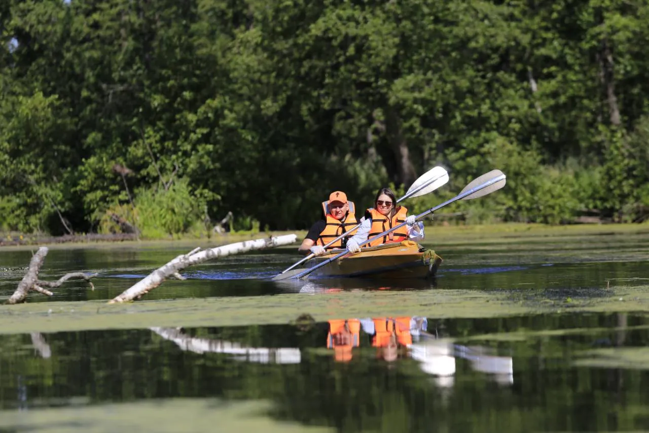 Canoe tour at Elk Island National Reserve