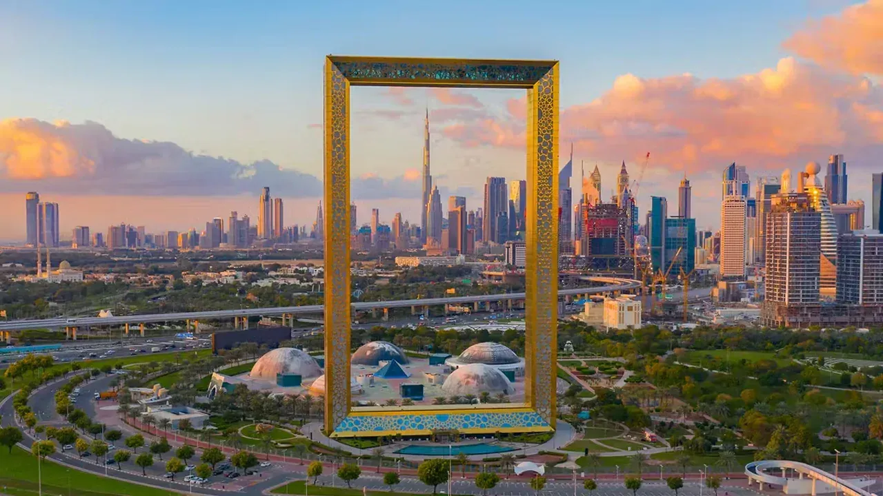 The Dubai Frame