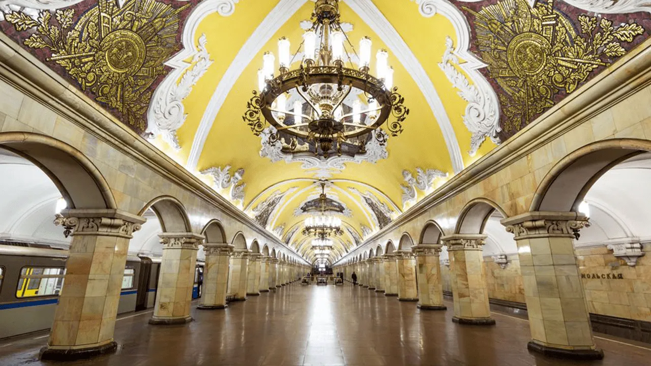 Moscow Metro and local food tasting tour